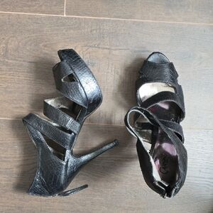 Guess Black Architectural Heels